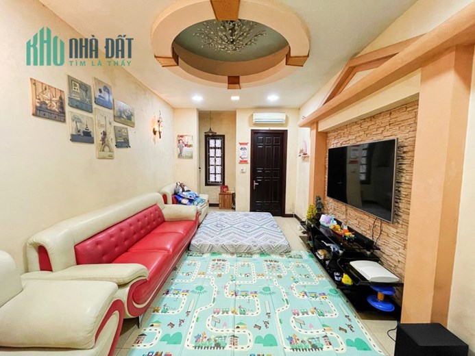 Bán Nhà Nhân Hòa, Vũ Trọng Phụng Hàng Xóm UBND Vài Bước Ô Tô Tránh, Sổ Vuông