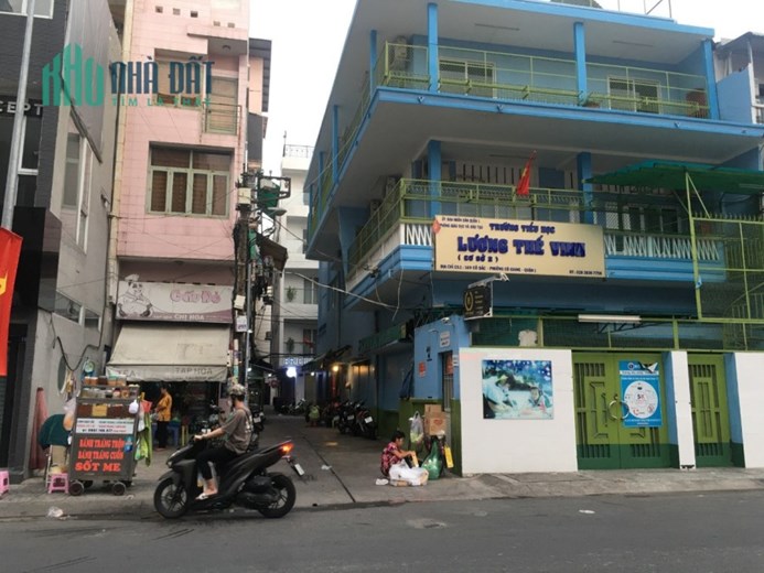 Bán nhà gần mặt tiền kinh doanh Cô Bắc Quận 1 39m2 câp 4 HXH chỉ 5.9 tỷ TL