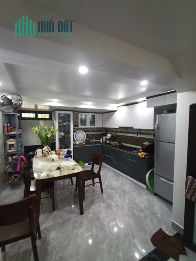 Bán nhà xây độc lập ngõ 263 Lạch Tray, diện tích 45m 3.5 tầng đẹp GIÁ 2.8 tỉ