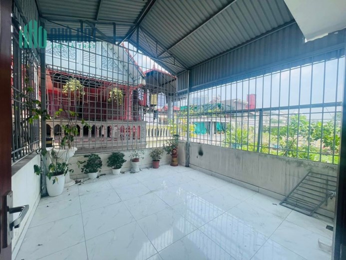 BÁN NHÀ _Quan Hoa _ CHỦ HẠ CHÀO 300TR CÒN 6.7 TỶ  41M2  5 TẦNG MẶT TIỀN 4M  

PHÂN LÔ - 10M Ô TÔ
