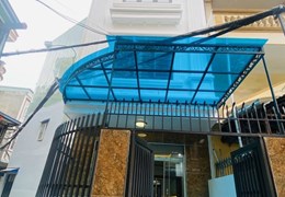 Bán nhà xây mới tinh mặt ngõ Chợ Hàng Cũ, 59m 4 tầng sân cổng riêng, GIÁ 3.95 tỉ
