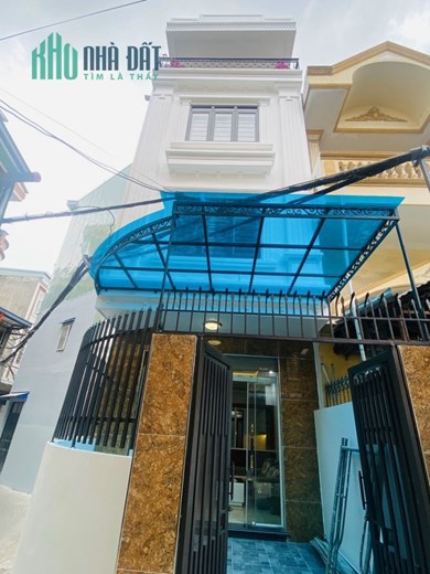 Bán nhà xây mới tinh mặt ngõ Chợ Hàng Cũ, 59m 4 tầng sân cổng riêng, GIÁ 3.95 tỉ