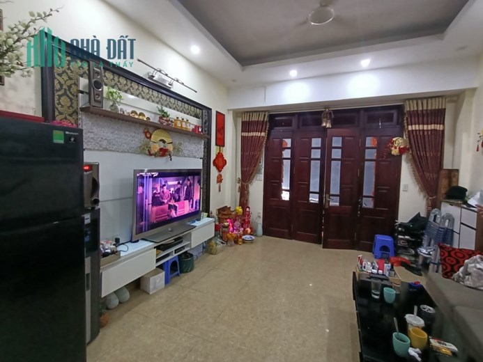 BÁN NHÀ PHÂN LÔ GẦN NGÕ 43 KIM ĐỒNG, Ô TÔ, KINH DOANH, MẶT TIỀN RỘNG, 40M2*4 NGỦ* MT 6.6M CHỈ 4.7