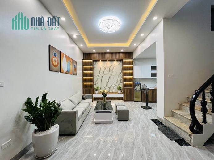 CHƯA TỚI 4 TỶ SỞ HỮU NGÔI NHÀ 5 TẦNG 4 PHÒNG NGỦ ÔTÔ ĐẬU CỔNG - THIẾT KẾ HIỆN ĐẠI SANG TRỌNG CHỦ