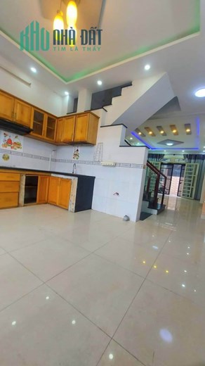 Bán nhà HXH Trường Chinh, Tân Phú 2 Tầng-65m2 chỉ 5.7 tỷ