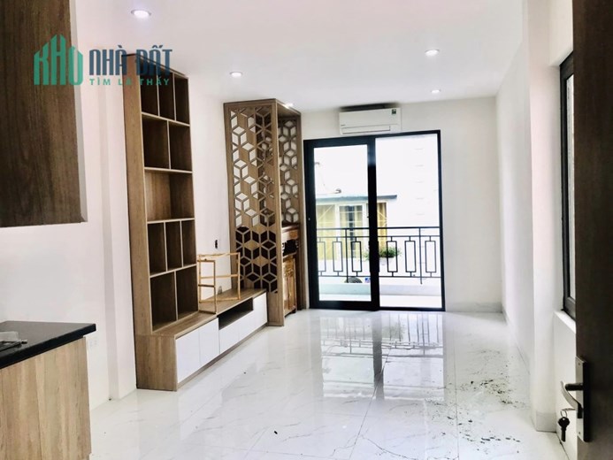 Nhà đẹp ở ngay Phố Tây Sơn, Đống Đa, 40m, 5 tầng, FULL NỘI THẤT, gần phố gần ô tô nhỉnh 5 tỷ lh