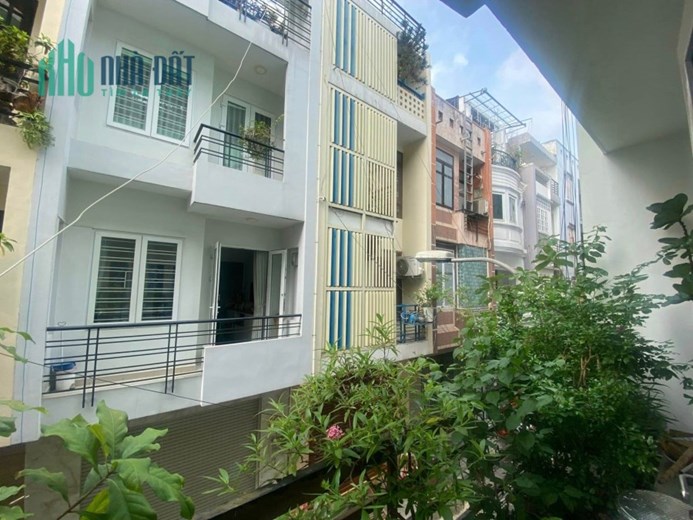 Ngộp bán nhà 5 tầng mặt tiền đường Hoa - Phan Xích Long , phường 7 , quận Phú Nhuận