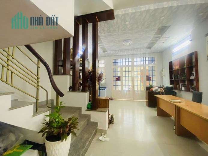 Ngộp bán nhà 5 tầng mặt tiền đường Hoa - Phan Xích Long , phường 7 , quận Phú Nhuận