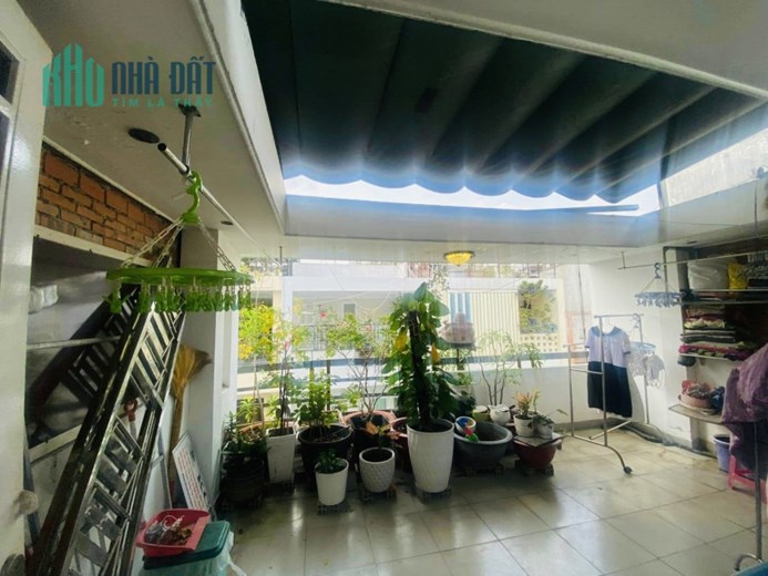 Ngộp bán nhà 5 tầng mặt tiền đường Hoa - Phan Xích Long , phường 7 , quận Phú Nhuận