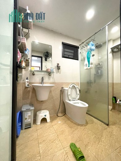 Bán nhà 56m2 phố Nghi Tàm, Tây Hồ Ô tô đỗ cửa 5 phòng Ô tô tránh 10m 6.5 Tỷ