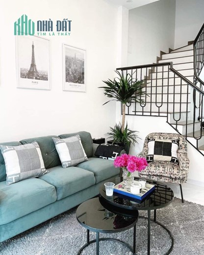 Bán ngôi nhà 56m2 phố Nghi Tàm, Tây Hồ Ô tô đỗ cửa 5 ngủ Ô tô phi 10m 6.5 Tỷ