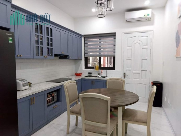 Bán ngôi nhà 58m2 phố Nghi Tàm, Tây Hồ Ô tô đỗ cổng 5 phòng ngủ 10m Ô tô đua 6.9 Tỷ