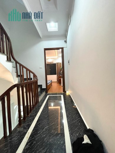 Bán nhà 57m2 phố Nghi Tàm, Tây Hồ Ô tô đỗ cửa 5 ngủ Ngõ 2 Ô tô tránh 10m 6.6 Tỷ