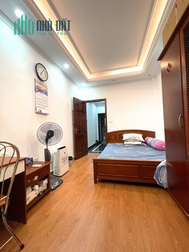 Bán ngôi nhà 58m2 phố Nghi Tàm, Tây Hồ Ô tô đỗ cửa 5 phòng ngủ 10m Ô tô phi 6.5 Tỷ