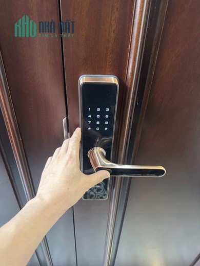 Bán nhà 109m2 phố Nghi Tàm, Tây Hồ Biệt thự Nghỉ dưỡng Thang máy XỊN Ô tô tránh 10m 19.9 Tỷ