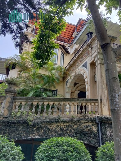 TÒA BIỆT THỰ , SÂN VƯỜN, KINH DOANH ĐỈNH CAO VỚI THƯƠNG HIỆU NHÀ HÀNG LƯU GIA TRANG ĐẲNG CẤP 5 SAO