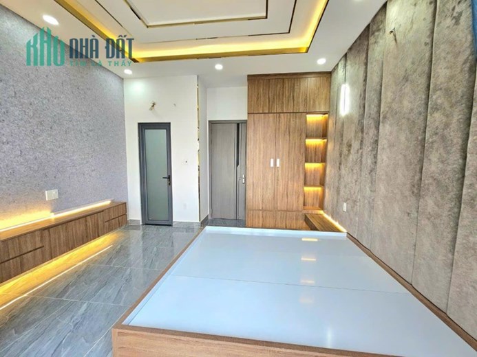 Bán Nhà 4 Tầng, HXH, Đường Hồ Văn Tư, Cạnh Chợ Thủ Đức, DT 83M2, Giá Nhỉnh 5.5 Tỷ