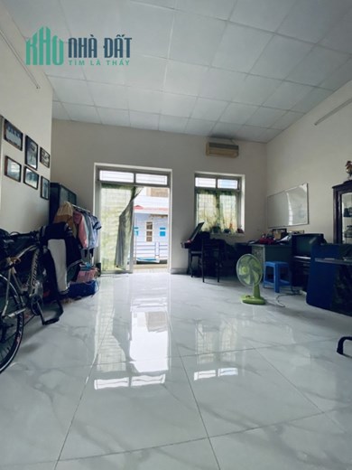 Nhà HXH thông vòng quanh 686 Cách mạng tháng 8 Tân Bình 51m2 chỉ 6 tỷ 5