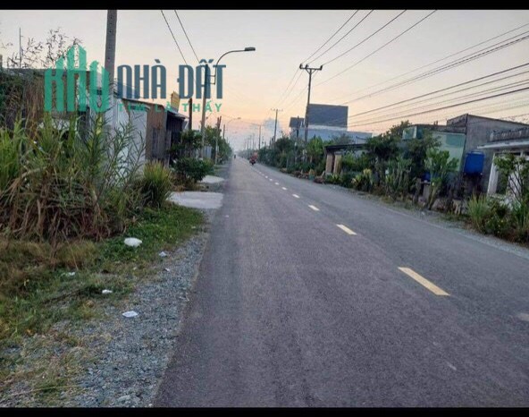 Bán 194m2 đất MT xã Long Sơn, huyện Cần Đước, SHR, 2 tỷ. LH:0915370399.