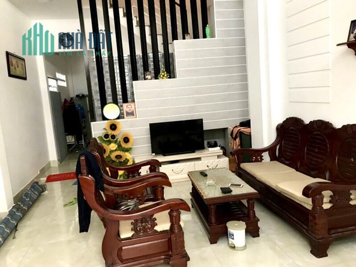 Gần chợ Bà Hoa khu vip Bàu Cát Tân Bình bán nhà HXH 52m2 giá chỉ 7 tỷ 1