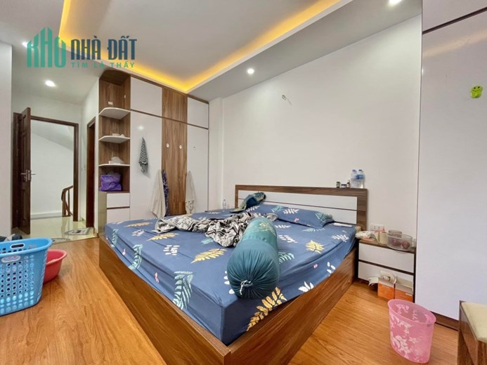 Sót 1 căn! Lô góc Yên Hòa, 50m ra phố, ngõ thông, ba gác tránh, ở luôn, 34m, 5T, chỉ 3.75 tỷ