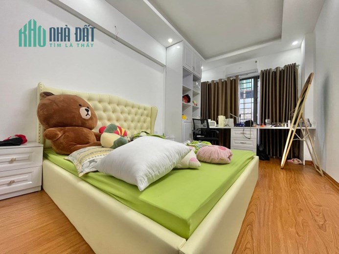 Sót 1 căn! Lô góc Yên Hòa, 50m ra phố, ngõ thông, ba gác tránh, ở luôn, 34m, 5T, chỉ 3.75 tỷ