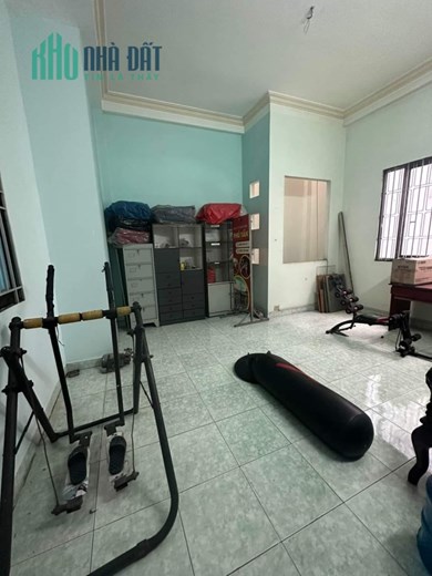 BÁN NHÀ BIỆT THỰ CÁCH MẠNG THÁNG TÁM TÂN BÌNH, 3 TẦNG, NGANG 6.1X33, 198M2, NHĨNH 20 TỶ.
