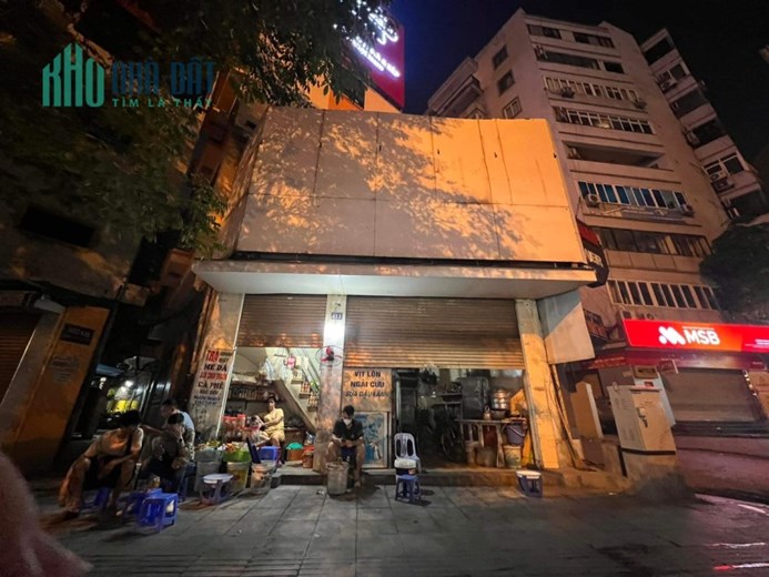 Bán nhà 50m2, 6 tầng, giá chỉ nhỉnh 20 tỷ, mặt phố Cầu Giấy Vị trí đắc địa, tiện kinh doanh VP SPA