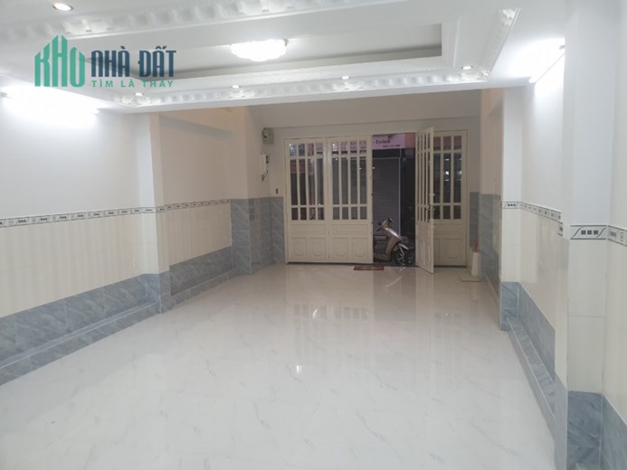 TC 5Tỷ muốn mua nhà rộng, HXH Quận 12 giáp Gò Vấp xem ngay nhà bán SD190m2