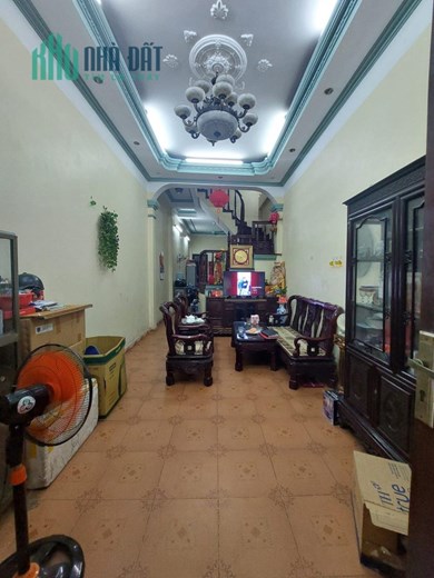 Bán Nhà Phố Mai Dịch 72/76m2 x 4 tầng , phân lô ô tô tránh , ở và kinh doanh mà giá hơn 13 tỷ