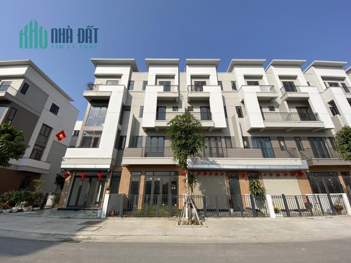 NHÀ PHỐ 4 tầng nhìn 7 chung cư trong KCN Vsip TP Từ Sơn. Chỉ 3,5x tỷ,