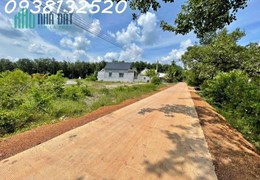 BÁN LỖ  lô thổ cư CỰC ĐẸP ngay QL13, sát chợ. DT 2019m2 giá 290TR.