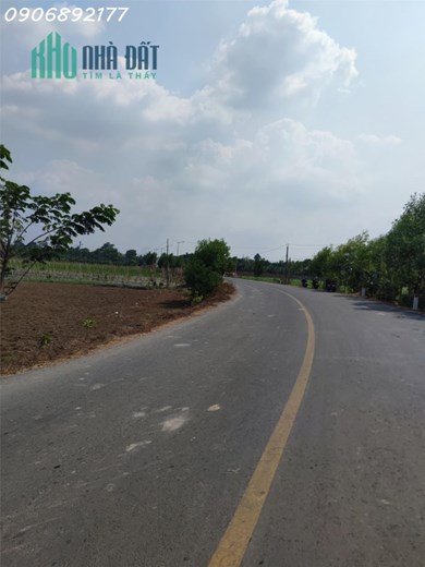 Lô đất vườn giá rẻ, vị trí đắc địa, tiềm năng sinh lời cao.
