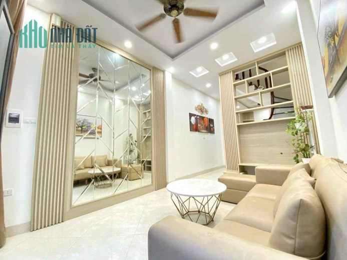 Bán nhà phố Giải Phóng, 30m x 5 , Xem nhà là thích, 0945676597