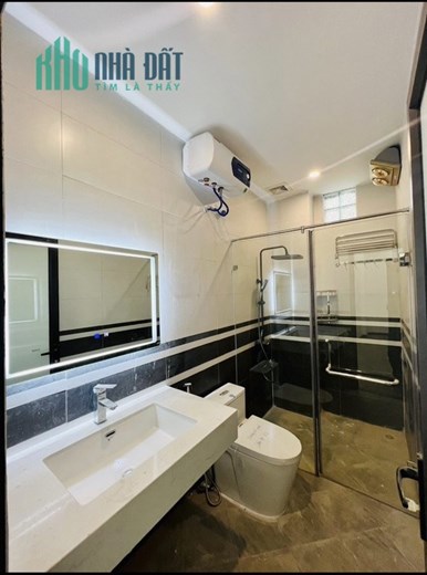 Cực hiếm. Bán nhà phố Tân Mai, Hoàng Mai. 40m2 x 6 Tầng. Ô TÔ. GẦN PHỐ. Hơn 4 Tỷ. 0968084286