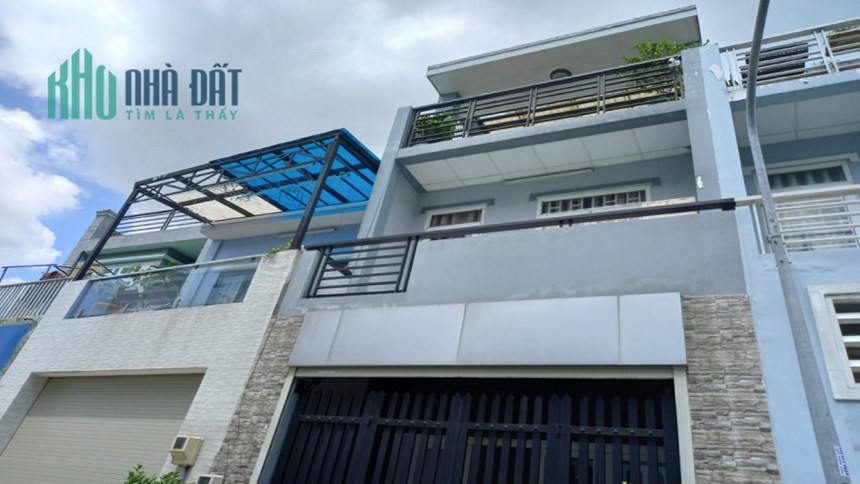 Bán nhà QL 1A phường AP.Đông Quận 12, 3 TẦNG BTCT, Hẻm ÔTÔ, bán gấp chỉ 4.15 tỷ