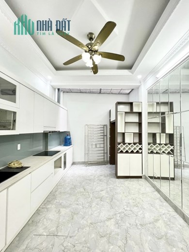 P/LÔ  Ô TÔ ĐỖ CỬA Ở NGAY TAM TRINH- YÊN SỞ 44Mx4 TẦNG 4PN