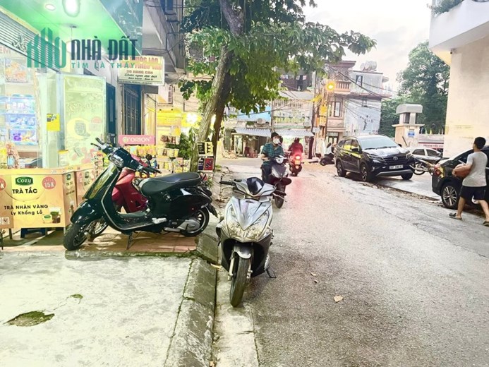 BÁN NHÀ ĐỐNG ĐA, PHỐ HOÀNG CẦU, 55M, 4T, MT 4M, VỈA HÈ,OTO TRÁNH, KD SẦM UẤT, 0937651883.