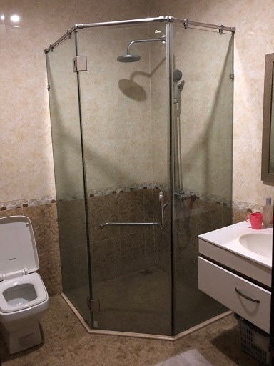 Cho thuê nhà tại Ngách 15/32 ngõ 127 Văn Cao, Liễu Giai, Hà Nội  tầng 1,2 trong nhà 3 tầng, trung