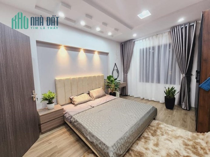 Bán nhà phố Trương Định, 33m x 5 , Ngõ 3 gác đua , nhỉnh 4 tỷ