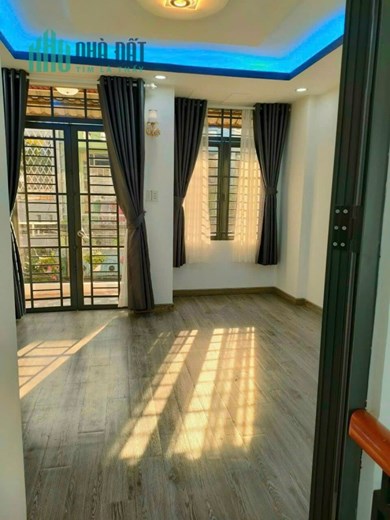 GÒ VẤP TIỆN Ở KINH DOANH BUÔN BÁN