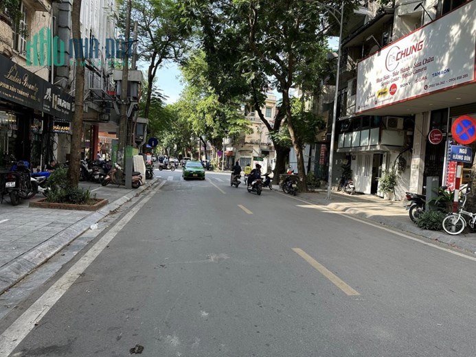 Bán căn góc 2 mặt thoáng, MT 5m vị trí đẹp nhất phố Hàng Bún, DT 55mx3T, sđcc