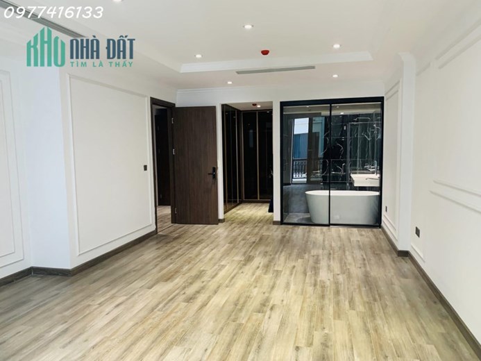 Bán nhà 8 tầng thang máy, mặt phố Trung Kính, vỉa hè 6m, kinh doanh, mt 5m, giá 32,3 tỷ