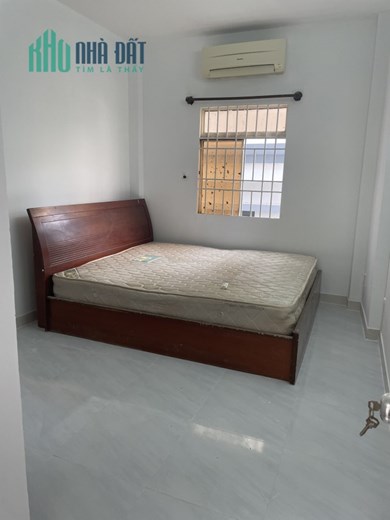 CHO THUÊ NHÀ HẺM 1 TRIỆT 2 LẦU 120M2 GẦN NGÃ TƯ HÀNG XANH