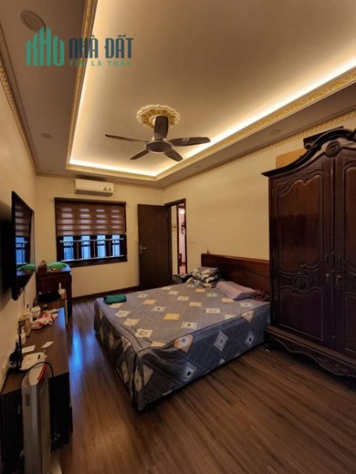 Nhà đẹp ĐÊ LA THÀNH 53m 4 tầng 5.4 tỷ nhà vượng khí vali ở luôn ô tô 10m