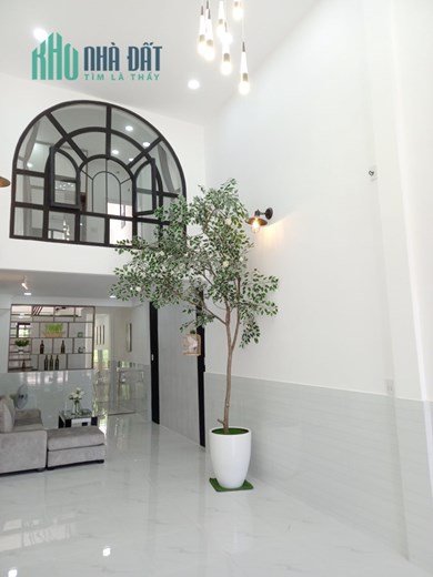 Cho thuê NNC mới, đẹp mặt tiền QL 50, Bình Hưng , Bình Chánh. Giá 15 triệu