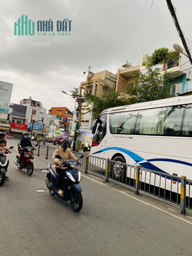 Chính chủ ngộp bán nhà mặt tiền đường Hồ Xuân Hương, phường 14, quận Bình Thạnh 