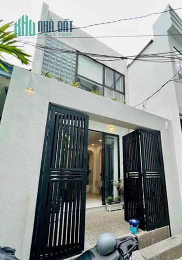 Bán nhà HXH, 2 tầng, 61m2, Ngang 4m, Đường số 8, P11, Gò Vấp, Giá chỉ 5.7 tỷ. TL
