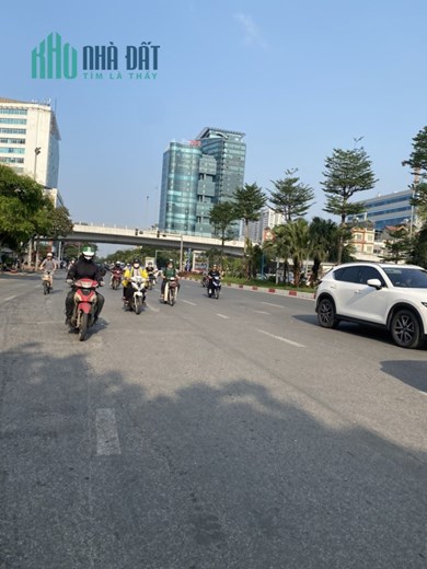 BÁN NHÀ HOÀNG QUỐC VIỆT - Ô TÔ TRÁNH - KINH DOANH - GẦN PHỐ - NHỈNH 10 TỶ