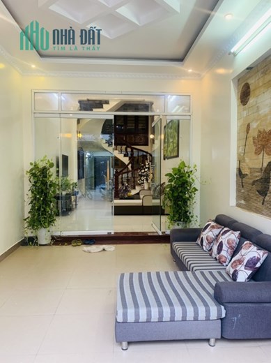 CT Cho thuê nhà văn cao 90M oto tận cửa  full đồ giá 18 tr